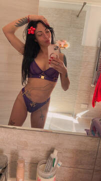 Public Photo of VenusVelvet