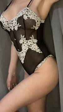 Public Photo of Elle_