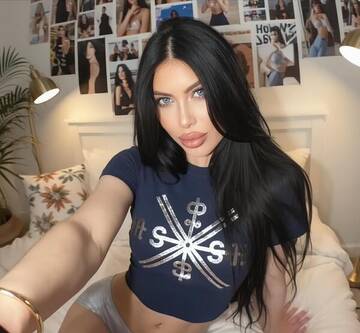 Public Photo of Elektra96